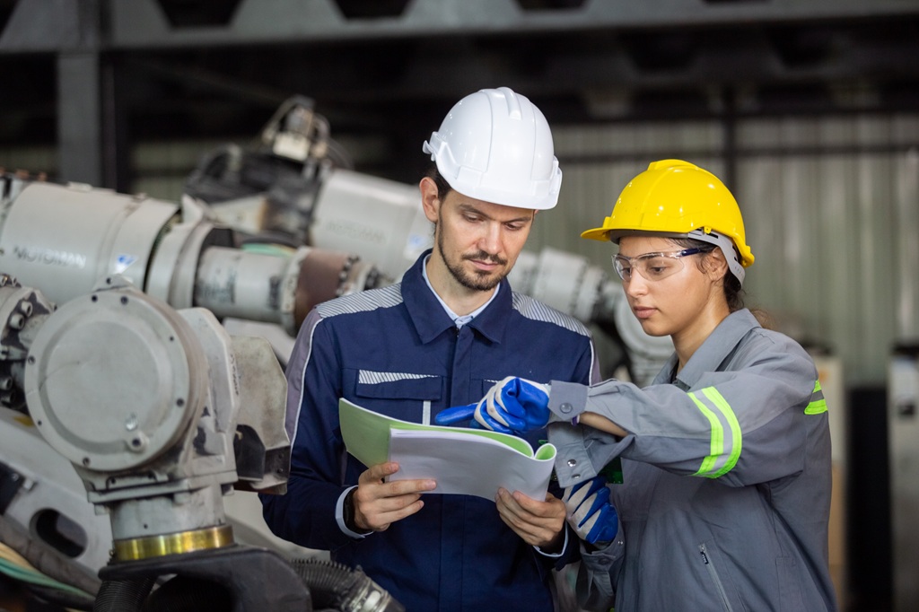 Powering Up: 10 Key Considerations for Expanding Your Machinery Business in Bangladesh